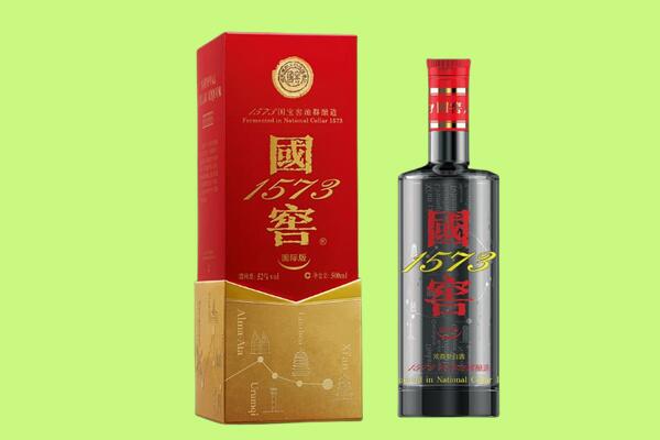大庆红岗区回收国窖1573.jpg